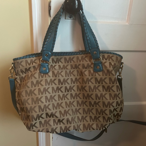 Michael Kors bag - Picture 4 of 4